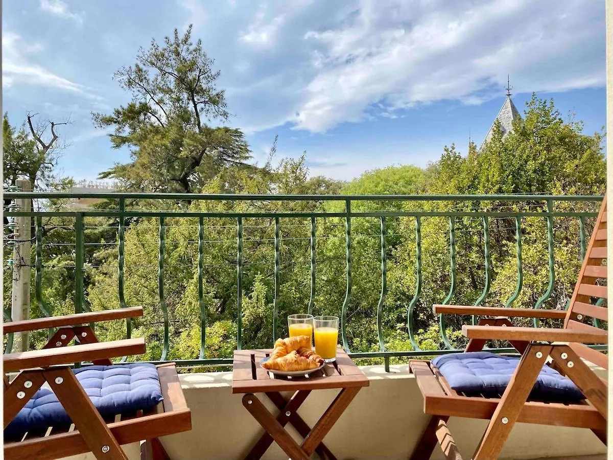 Nice Sea View 2 Bedroom Apartment France