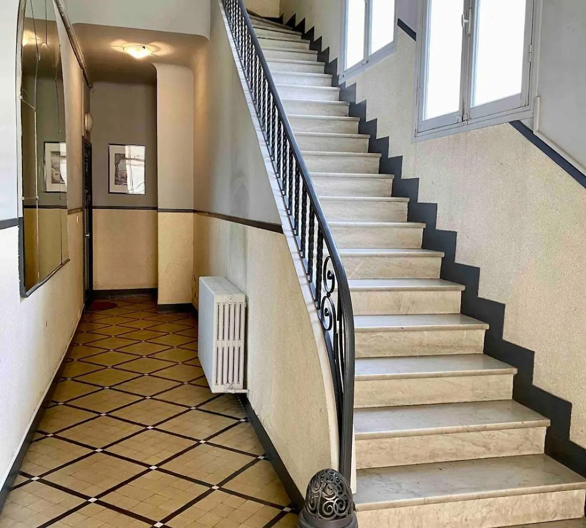 Nice Sea View 2 Bedroom Apartment France