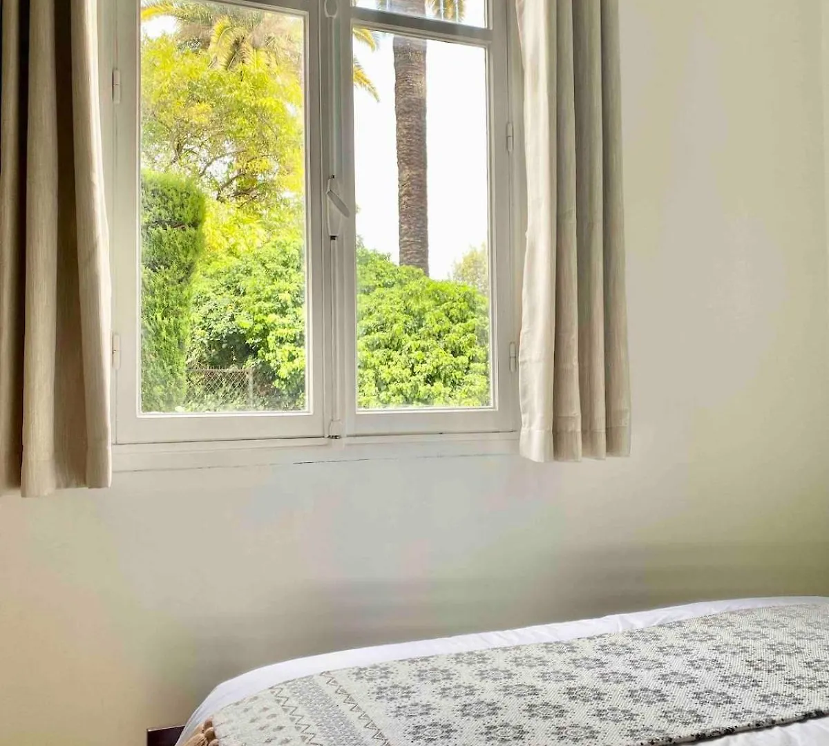 Nice Sea View 2 Bedroom Apartment 0*,